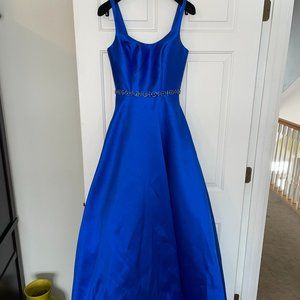 Never worn Formal Dress